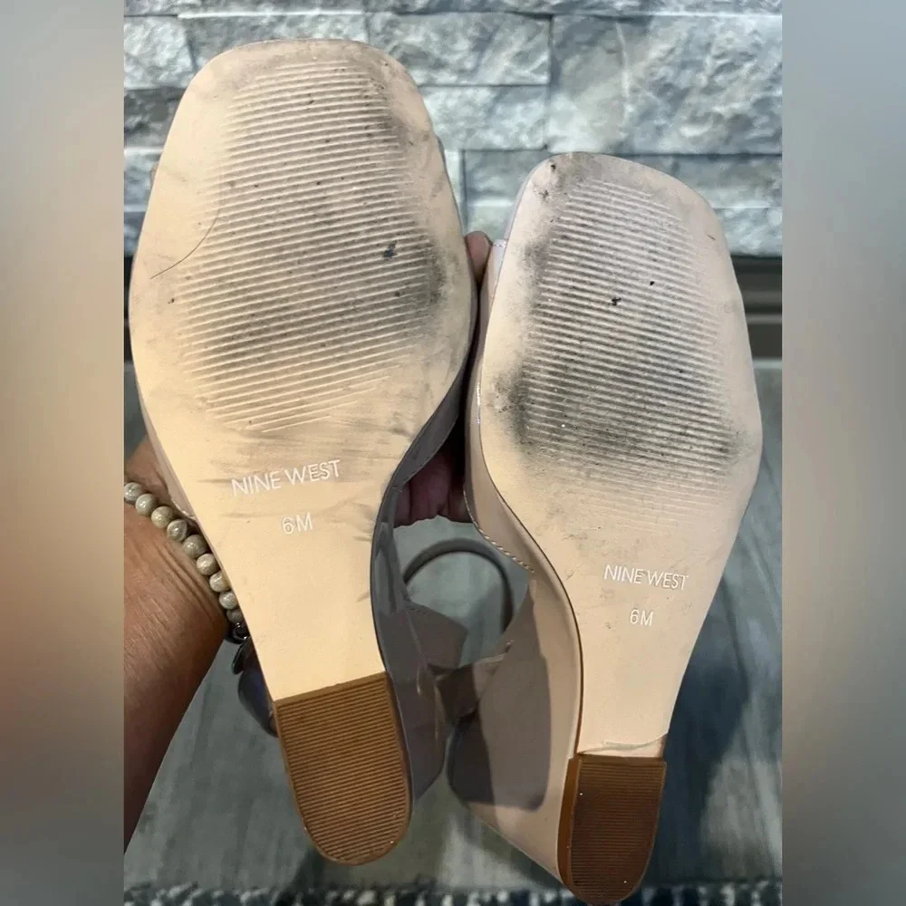 Nine West size 6 Patent Beige wedge heels